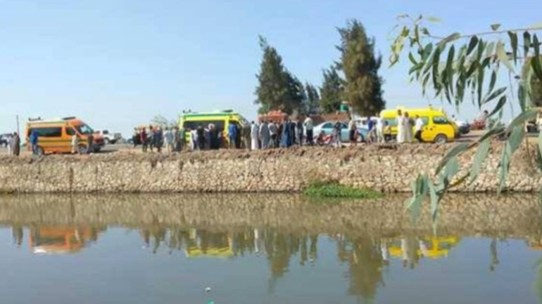 Αίγυπτος: Τουλάχιστον 19 είναι οι νεκροί και έξι οι τραυματίες από την πτώση ενός λεωφορείου σε κανάλι στα βόρεια της χώρας Αίγυπτος: Τουλάχιστον 19 είναι οι νεκροί και έξι οι τραυματίες από την πτώση ενός λεωφορείου σε κανάλι στα βόρεια της χώρας