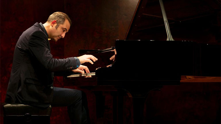 Η κλασική Βιέννη του 18ου αιώνα:  Ο πιανίστας Άρης Γραικούσης στο Ίδρυμα Θεοχαράκη