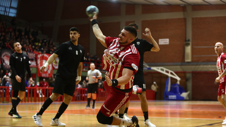 Χάντμπολ: Ο Ολυμπιακός σταμάτησε το αήττητο σερί του ΠΑΟΚ!