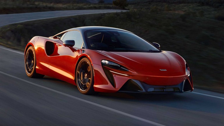 Έγινε και αυτό: Η McLaren λέει όχι σε ένα hypercar και ετοιμάζει οικογενειακό όχημα