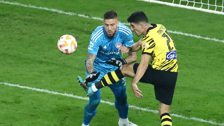 Μάνταλος: «Ήταν πέναλτι, δεν υπάρχει κανένα οφσάιντ»