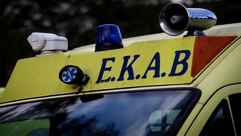 Τραγωδία στην Πέτρου Ράλλη – Πεζός παρασύρθηκε από φορτηγάκι και κατέληξε