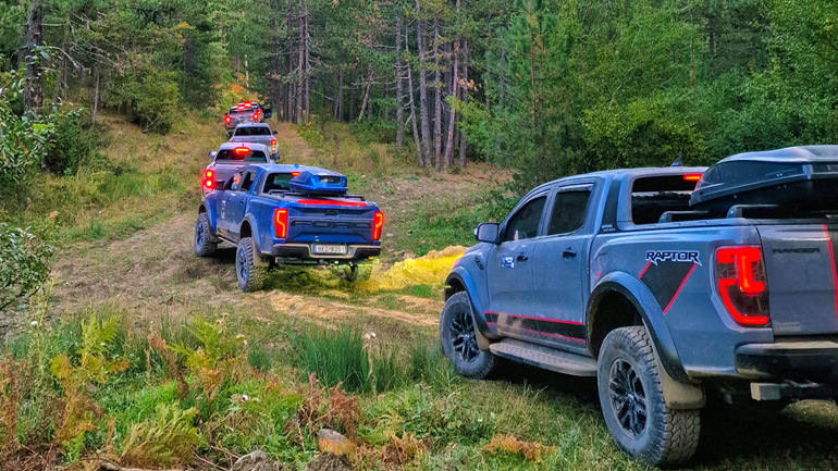 Η εντυπωσιακή εμπειρία στα off-road ορεινά μονοπάτια της Πίνδου με 25 Ford Ranger Raptor 