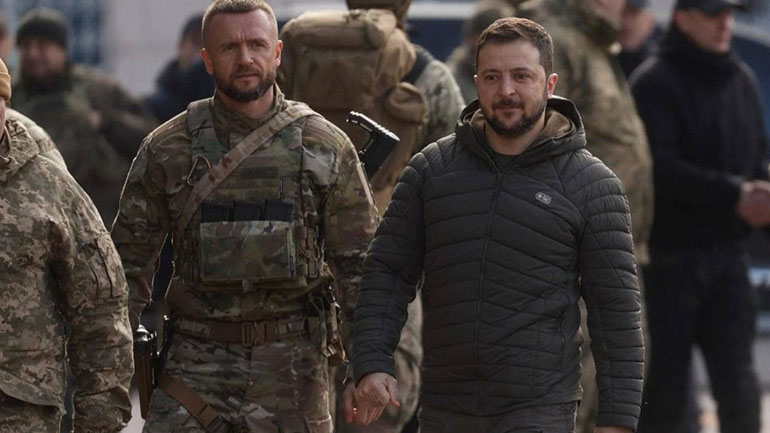 Ουκρανία: Στη Χερσώνα έφτασε ο Ζελένσκι