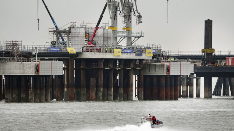 Γερμανία: Έτοιμος ο πρώτος τερματικός σταθμός LNG – Τον Ιανουάριο το πρώτο φορτίο