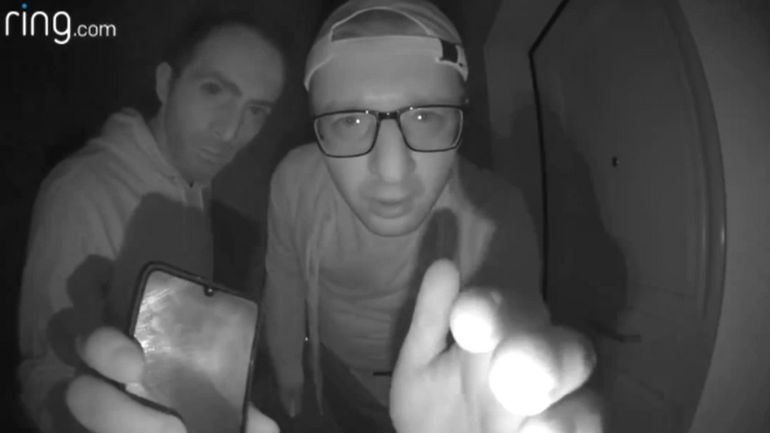 Συνελήφθη από την αστυνομία δίδυμο διαρρηκτών που ήρθαν για… κλεφτο-τουρισμό και αναστάτωσαν Π. Φάληρο και Ν. Σμύρνη