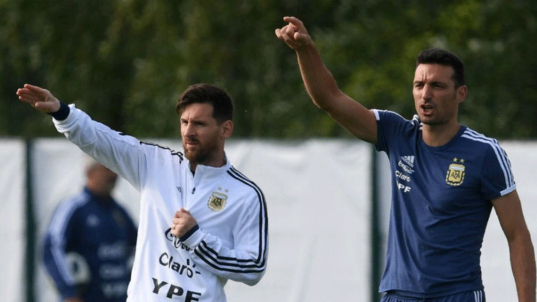 Σκαλόνι: «Ο Μέσι απολαμβάνει τα πάντα γύρω από το Παγκόσμιο Κύπελλο»