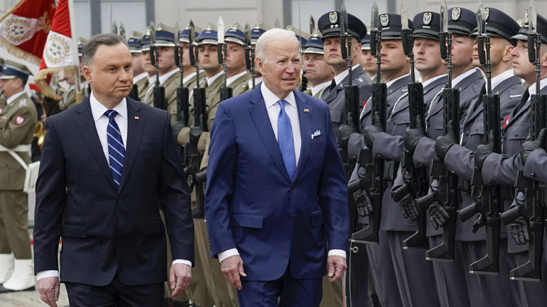 Μπάιντεν και Ντούντα συντονίζονται για τα «επόμενα βήματα»