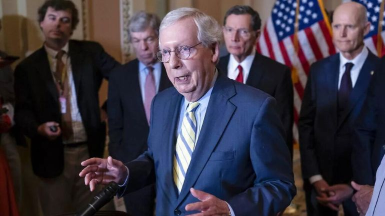 ΗΠΑ: Ο Μιτς Μακόνελ επανεξελέγη επικεφαλής των Ρεπουμπλικάνων στη Γερουσία