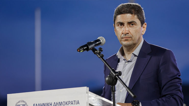 Επίθεση ΠΑΟΚ σε Αυγενάκη: «Ο πιο επικίνδυνος υφυπουργός στην ιστορία, που γελοιοποιεί την ισονομία»