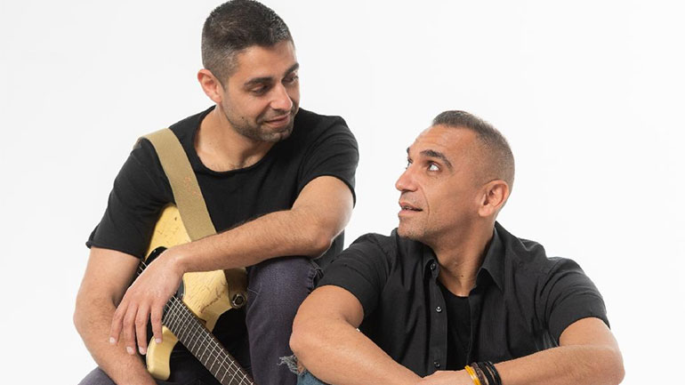 Τα Κίτρινα Ποδήλατα στο club του Σταυρού του Νότου