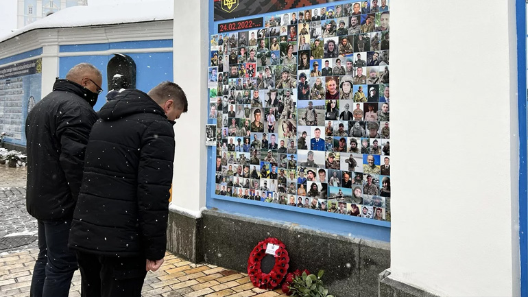 Ουκρανία: Το Κίεβο επισκέφθηκε ο υπουργός Άμυνας της Νέας Ζηλανδίας