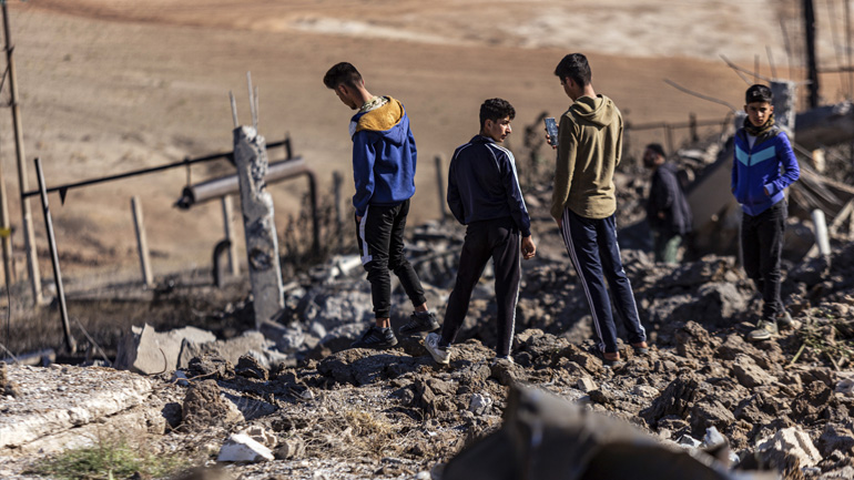 Συρία: Χιλιάδες άνθρωποι παρευρέθηκαν στις κηδείες θυμάτων των τουρκικών επιδρομών