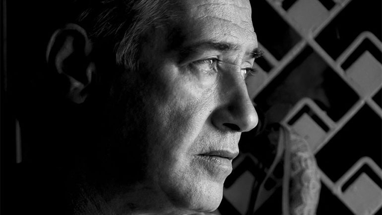 Ο Παντελής Θαλασσινός live στον Σταυρό του Νότου