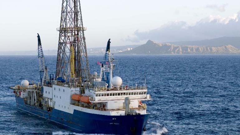 Παρουσιάστηκε η αποστολή που θα πραγματοποιήσει θαλάσσιες γεωτρήσεις γύρω από τα ηφαίστεια της Σαντορίνης