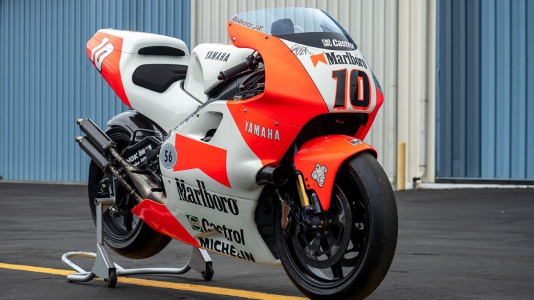 Η αγωνιστική Yamaha YZR 500 του Kenny Roberts Jr. πουλήθηκε για 321.000$