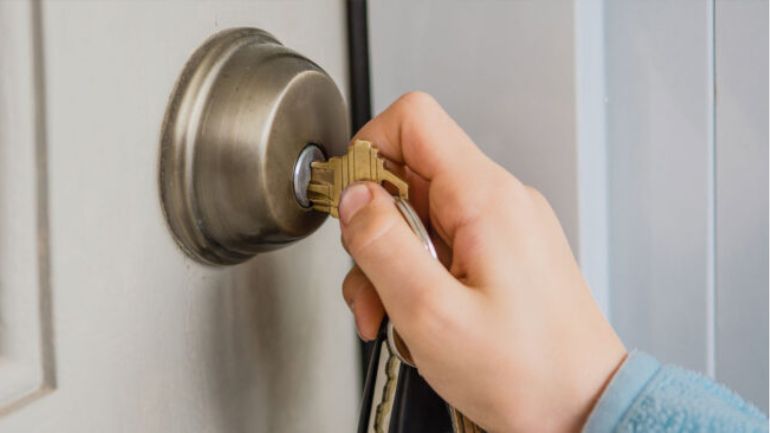 Βόλος: Έχασε το κλειδί του σπιτιού του και τον πέρασαν για διαρρήκτη