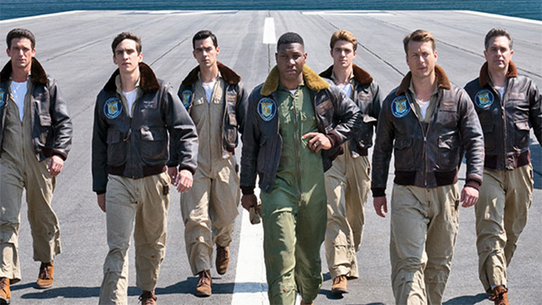 «Devotion»: Μια συναρπαστική ταινία για δύο σπουδαίους συγκυβερνήτες του Ναυτικού των ΗΠΑ