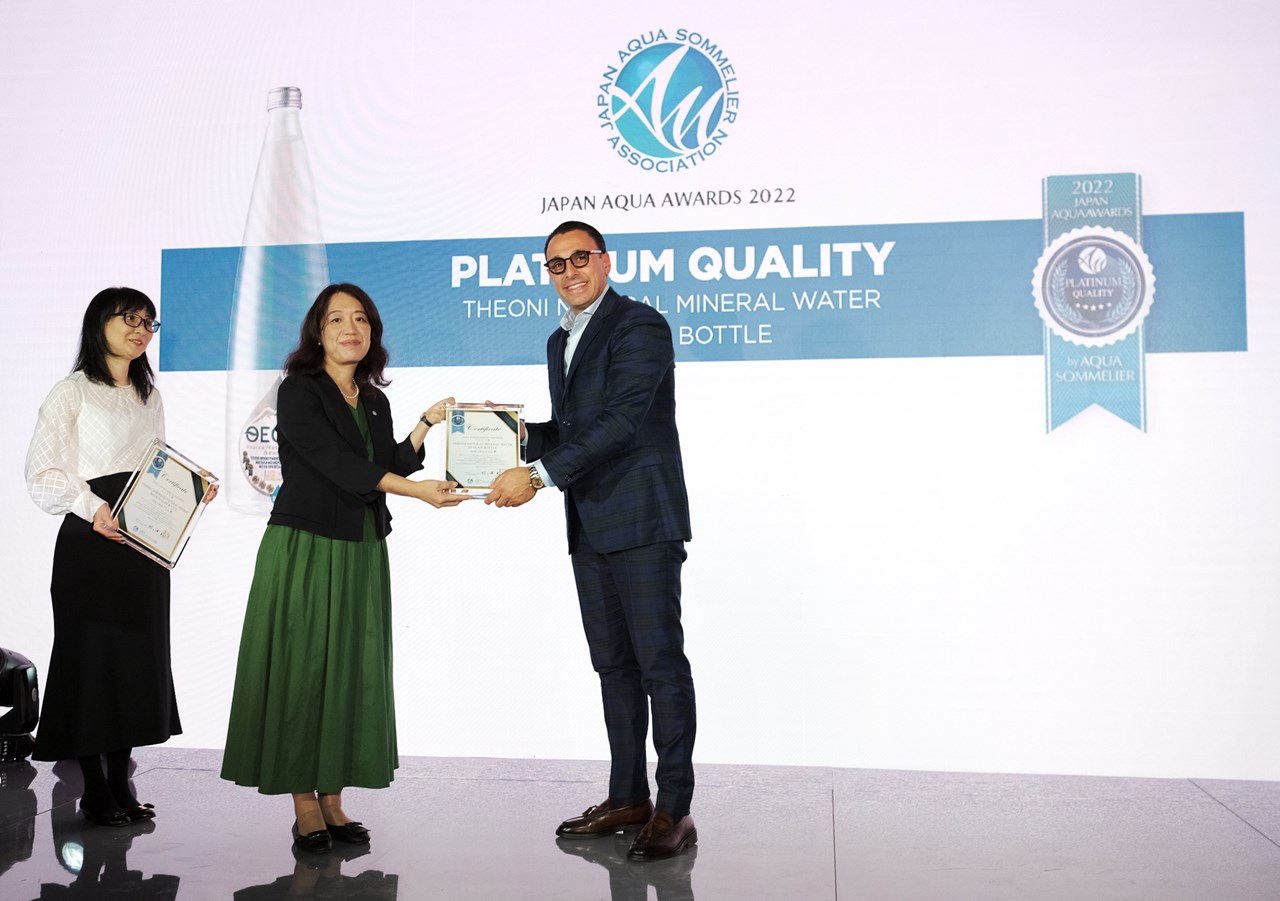 Τσέλιος, Aki Yamanaka και Ruriko Suzuki