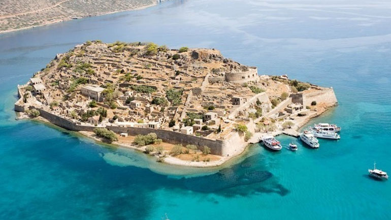 «Ναι» από το Ελεγκτικό Συνέδριο για τη μεταφορά ηλεκτρικού ρεύματος στη Σπιναλόγκα