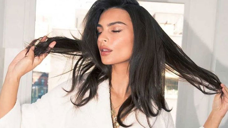 Rolled hair: Το νέο hack που υπόσχεται όγκο στα μαλλιά!