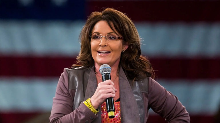 Στην Αλάσκα, η Δημοκρατική Μέρι Πελτόλα διατηρεί την έδρα της στη Βουλή των Αντιπροσώπων κερδίζοντας τη Σάρα Πέιλιν