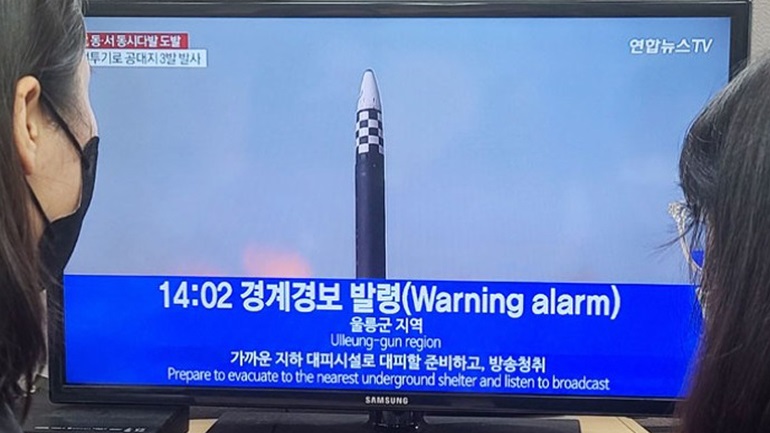 Οι κυρώσεις και η κλιμάκωση της πίεσης από ΗΠΑ και Ν. Κορέα θα ενισχύσουν την επιθετικότητα και τον θυμό της Β. Κορέας