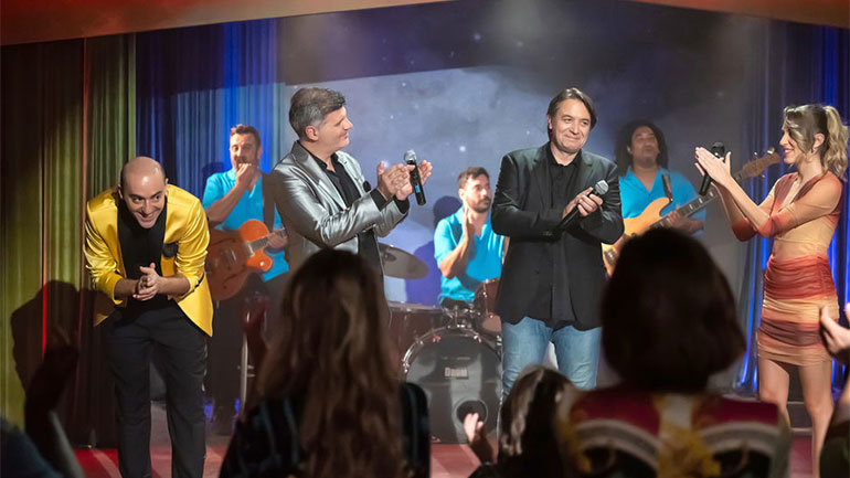 «Τα Νούμερα»: Ο Γιάννης Κότσιρας guest στο νέο επεισόδιο της σουρεαλιστικής μουσικής κωμωδίας