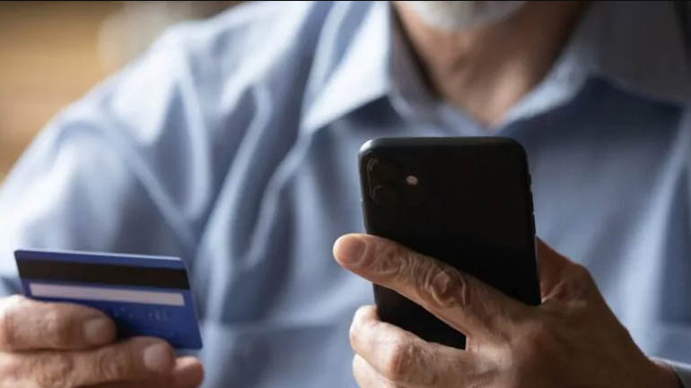 Πάτρα: Δυο νέες περιπτώσεις ηλεκτρονικής απάτης – Πώς εστιάτορας την πάτησε με ένα «ρεζερβέ»