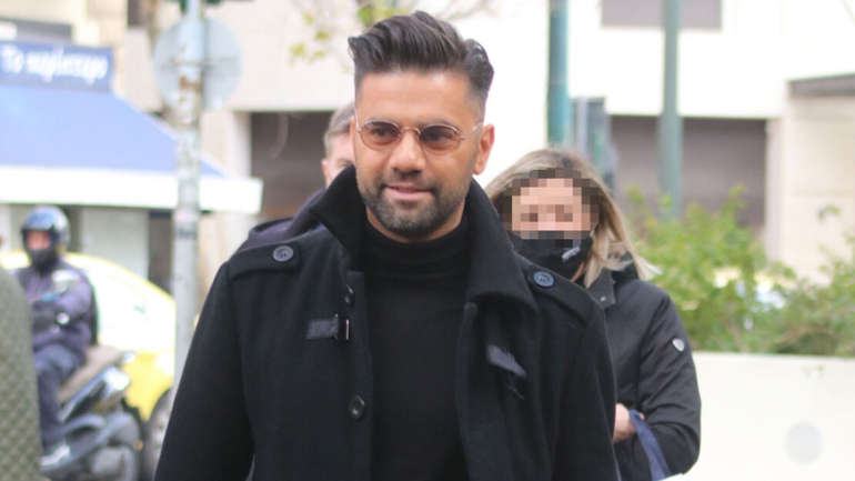 Θοδωρής Μαραντίνης: «Με τρομάζει μήπως ο γιος μου διαβάσει κάτι σχετικό ή άσχετο με τους γονείς του»