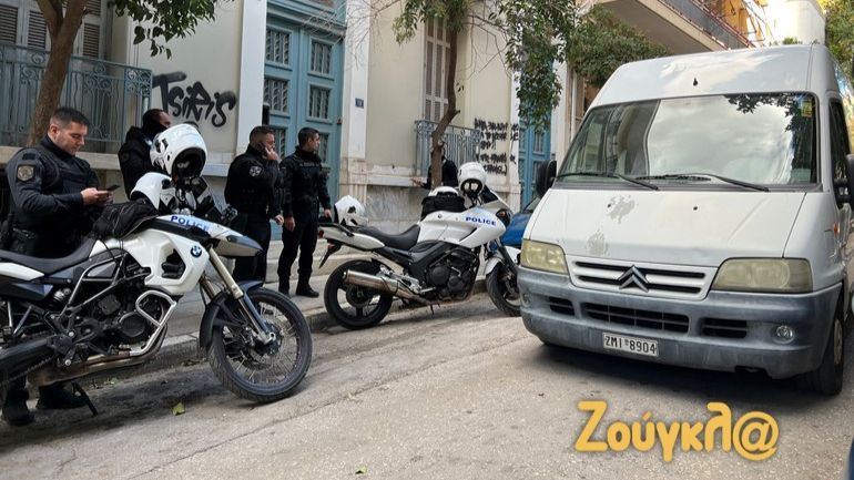 Κυψέλη: Βρέθηκαν χειροβομβίδες σε υπόγειο