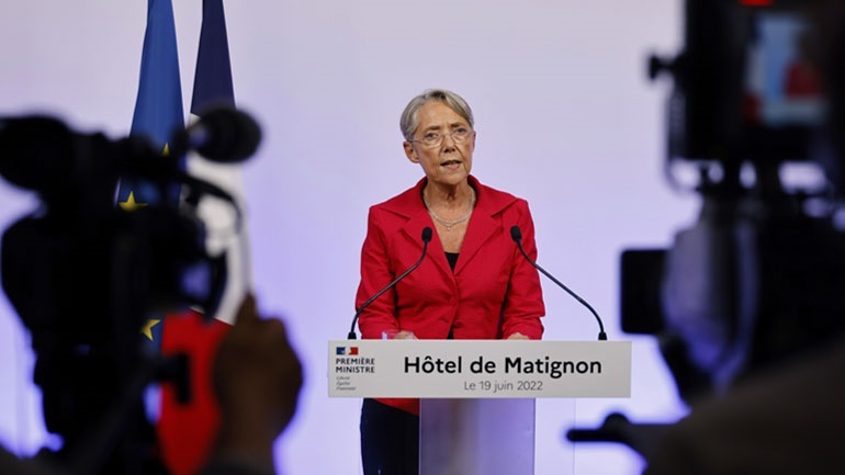 Η εκτόνωση της έντασης στις γαλλογερμανικές σχέσεις, στόχος της Γαλλίδας πρωθυπουργού Μπορν σήμερα στο Βερολίνο