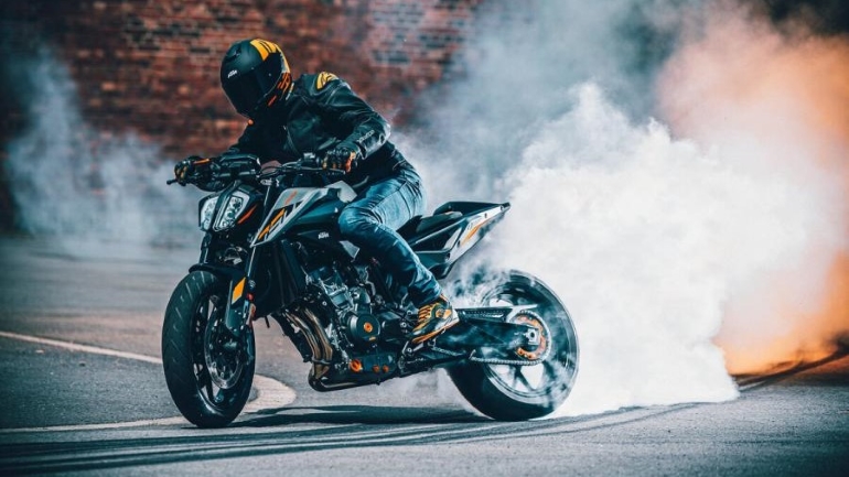 Επιστροφή της 790 Duke και νέα χρώματα για τις ΚΤΜ του 2023