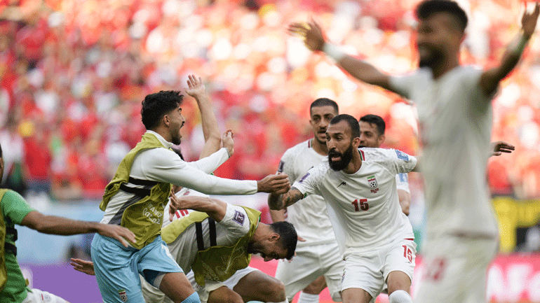 Στο κόλπο της πρόκρισης το Ιράν, 2-0 την Ουαλία