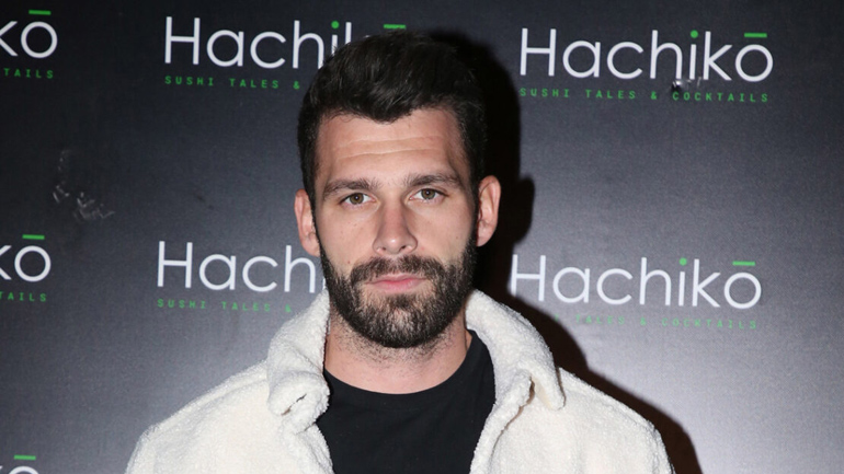 Στάθης Σχίζας: Ξεκαθαρίζει για την σεξουαλική του ζωή – «Παρεξηγήθηκα, ευχαριστώ για το ξεφτίλισμα»