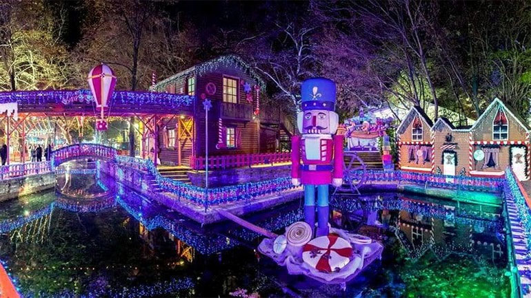 Το πρώτο «Greek Santa’s Village» έρχεται από τις 7 Δεκεμβρίου στα θέατρα Βράχων