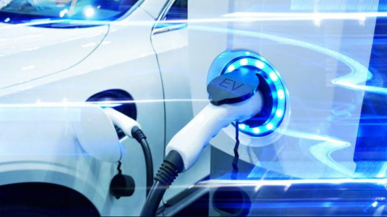 Πόσα ηλεκτρικά οχήματα πουλιούνται στην Ευρώπη και πόσα στην Αμερική;