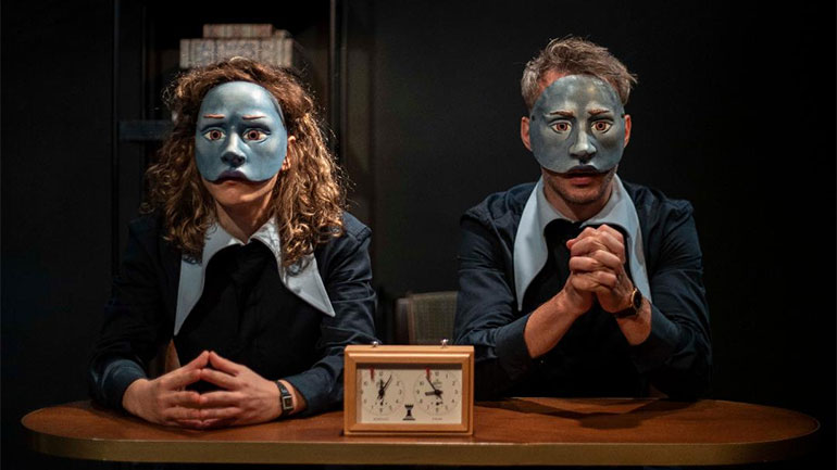 Εσείς είδατε το «Μπλου» στο θέατρο 104;