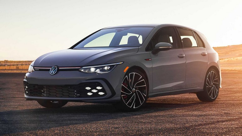 Αλλάζει το λογισμικό στα αυτοκίνητα της VW και εξαφανίζονται τα πλήκτρα αφής από το τιμόνι