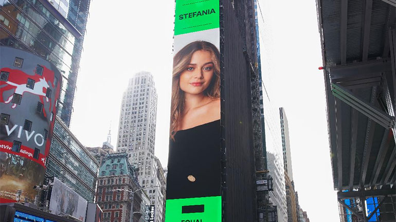 Στεφανία Λυμπερακάκη: Τώρα και σε Billboard στην Times Square