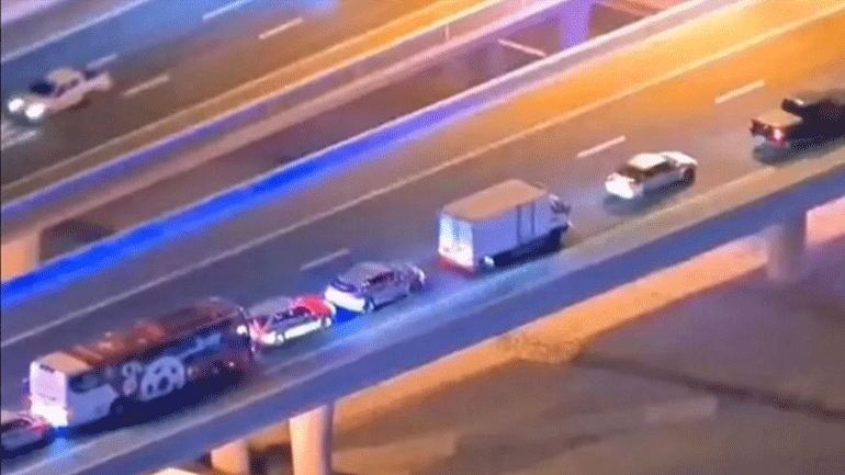 Το πούλμαν της Ελβετίας τράκαρε με περιπολικό πριν το ματς με τη Βραζιλία