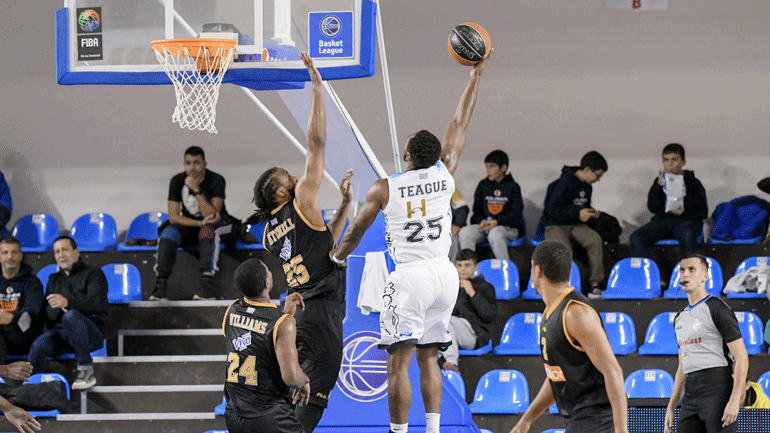 Basket League: Νίκη για τον Κολοσσό, 73-67 την ΑΕΚ