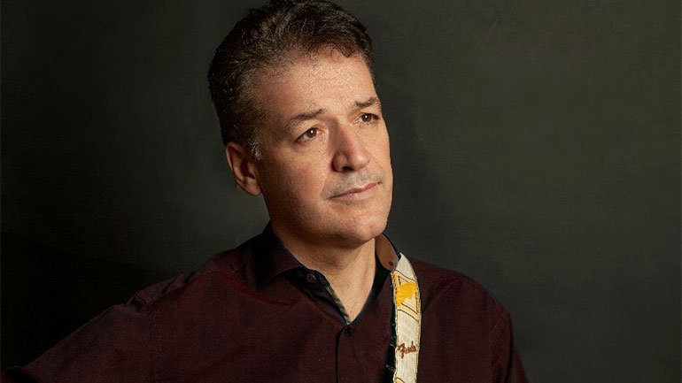 Ο Παύλος Καρποδίνης στο Γυάλινο Μουσικό Θέατρο