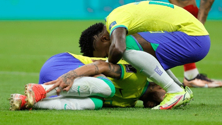 Ρονάλντο: «Νεϊμάρ μην ακούς κανέναν, γύρνα και πάρε το τρόπαιο!»