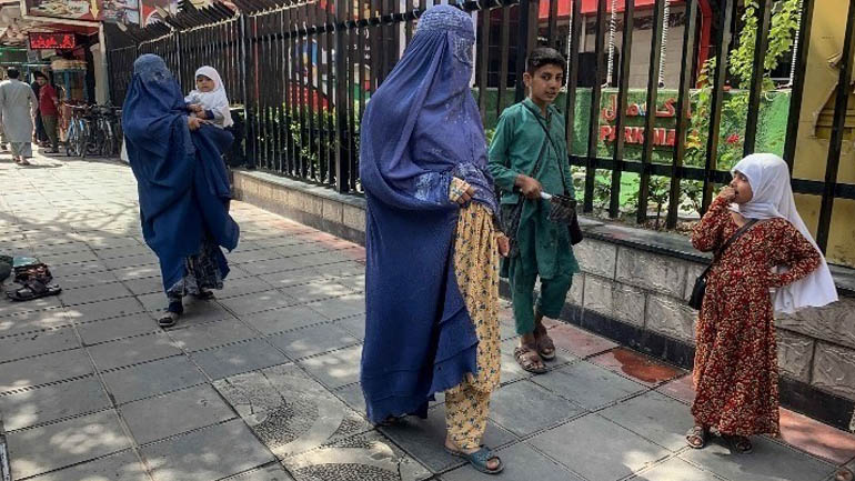 «Μην μας ξεχνάτε» ζητούν Αφγανές ακτιβίστριες από την Πακιστανή ΥΦΕΞ