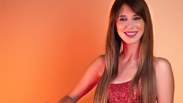 Η Μιρέλα Πάχου στον Σταυρό του Νότου Plus