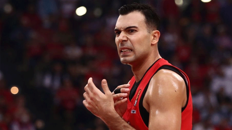 Σλούκας: «Πηγαίνουμε εκτός έδρας για να παίρνουμε όλα τ’ αποτελέσματα»