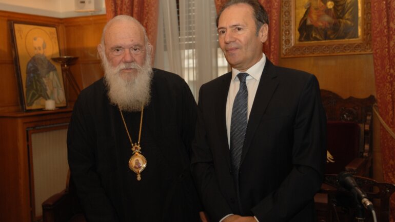 Η ελληνική φαρμακοβιομηχανία αρωγός στο πολύτιμο έργο της Ιεράς Αρχιεπισκοπής Αθηνών