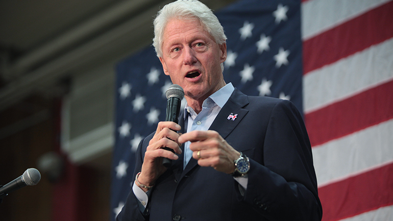 Ο Μπιλ Κλίντον διαγνώστηκε θετικός στην Covid-19