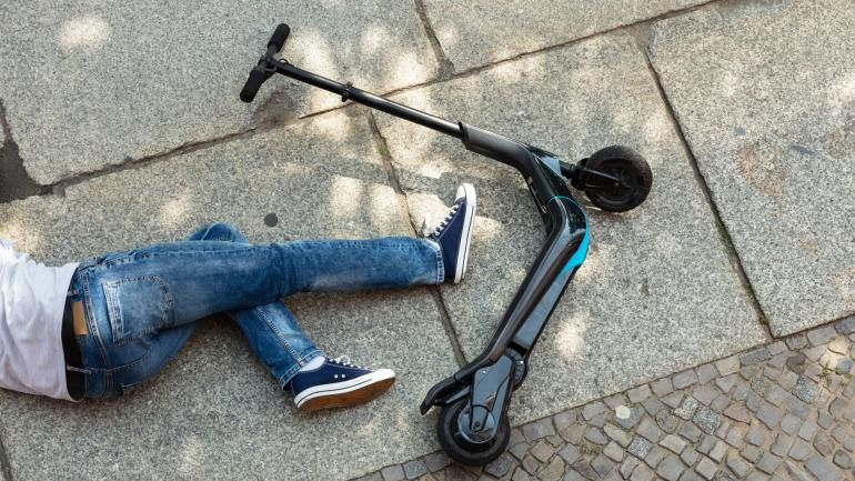 Ο νέος ΚΟΚ, η παράνομη στάθμευση, τα ΑμεΑ και τα πατίνια